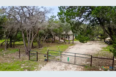 2216 Hornsby, Spring Branch, TX 78070 - Photo 3
