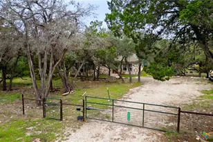 2216 Hornsby, Spring Branch, TX 78070 - Photo 3