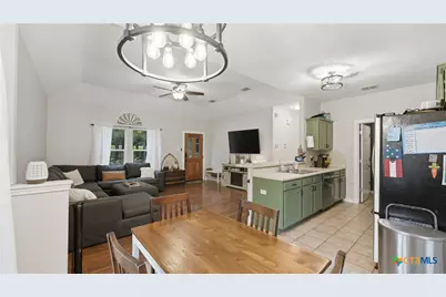2216 Hornsby, Spring Branch, TX 78070 - Photo 9