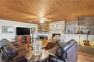 262 Scenic Dr, Canyon Lake, TX 78133 - Photo 17