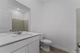 1229 Twisted Crk, New Braunfels, TX 78130 - Photo 5