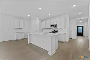 1229 Twisted Crk, New Braunfels, TX 78130 - Photo 11