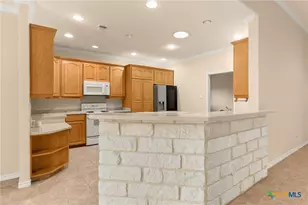 809 St James, Seguin, TX 78155 - Photo 7