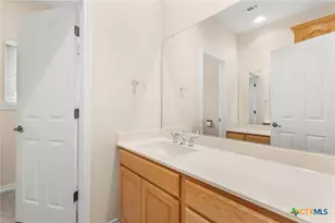 809 St James, Seguin, TX 78155 - Photo 17