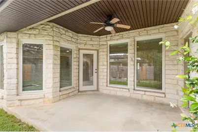 809 Saint James, Seguin, TX 78155 - Photo 21