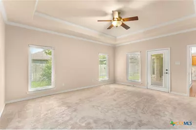 809 Saint James, Seguin, TX 78155 - Photo 11