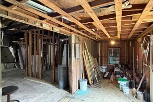 906 E Goodwin Ave, Victoria, TX 77901 - Photo 5
