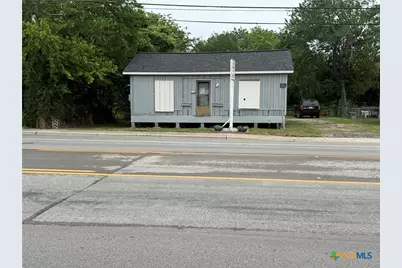 906 E Goodwin Avenue, Victoria, TX 77901 - Photo 1