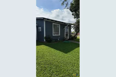 305 Dunn St., Cuero, TX 77954 - Photo 3