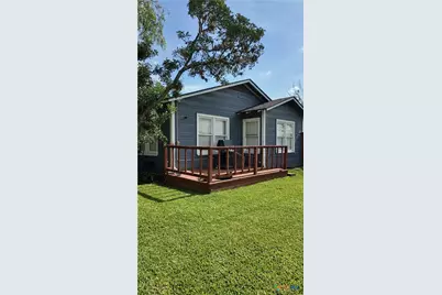 305 Dunn St., Cuero, TX 77954 - Photo 1