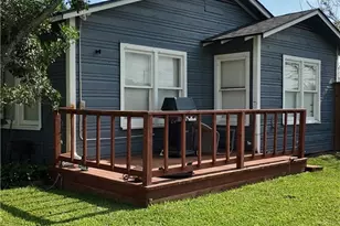 305 Dunn St, Cuero, TX 77954 - Photo 1
