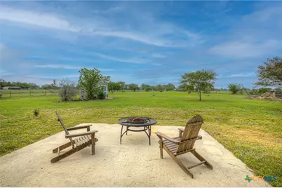 2048 E Martindale Road, Seguin, TX 78155 - Photo 31