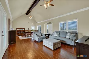 2048 E Martindale Rd, Seguin, TX 78155 - Photo 9