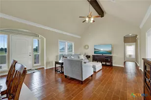 2048 E Martindale Rd, Seguin, TX 78155 - Photo 7