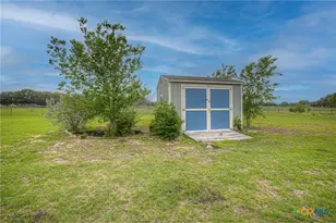 2048 E Martindale Rd, Seguin, TX 78155 - Photo 35