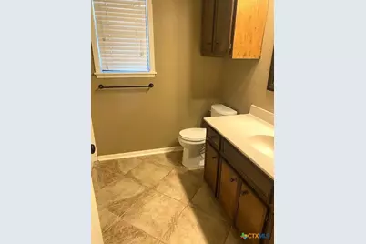 213 Paisano Drive, Victoria, TX 77904 - Photo 9