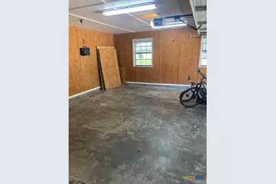 213 Paisano Drive, Victoria, TX 77904 - Photo 17