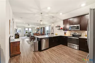 522 Sand Trail St, New Braunfels, TX 78130 - Photo 3