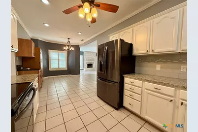 689 River Run, New Braunfels, TX 78132 - Photo 9