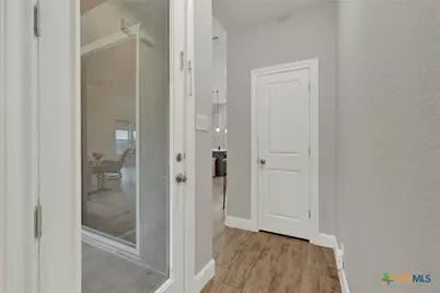 1104 Carriage Loop, New Braunfels, TX 78132 - Photo 23