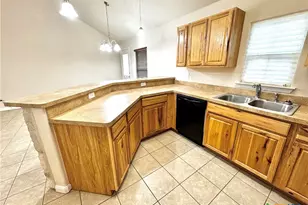 1439 Bonnyview Dr, Canyon Lake, TX 78133 - Photo 7