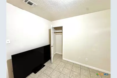 1439 Bonnyview Drive, Canyon Lake, TX 78133 - Photo 9