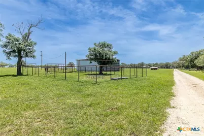 605 Fm 1682, Leesville, TX 78122 - Photo 29
