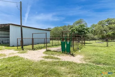 605 Fm 1682, Leesville, TX 78122 - Photo 27