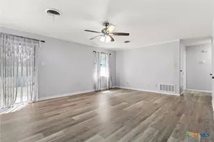 1205 S 7th St, Copperas Cove, TX 76522 - Photo 9