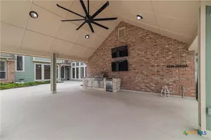 102 Green Gable Dr, Victoria, TX 77904 - Photo 7