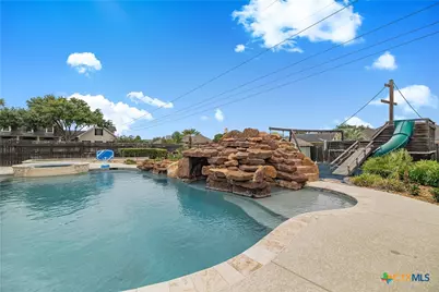 102 Green Gable Drive, Victoria, TX 77904 - Photo 13