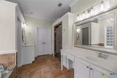 102 Green Gable Drive, Victoria, TX 77904 - Photo 35