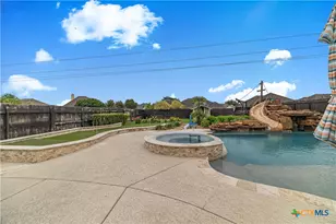 102 Green Gable Dr, Victoria, TX 77904 - Photo 11