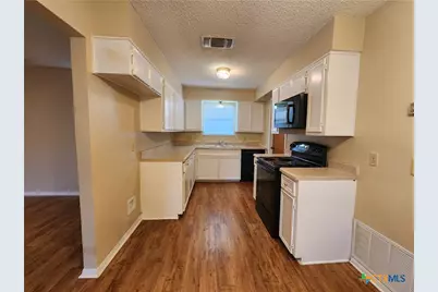 929 Ohio Avenue, New Braunfels, TX 78130 - Photo 9