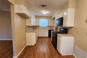 929 Ohio Ave, New Braunfels, TX 78130 - Photo 9