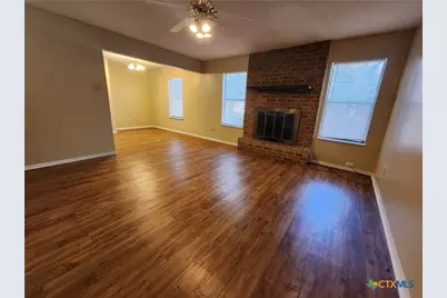 929 Ohio Avenue, New Braunfels, TX 78130 - Photo 3