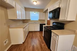 929 Ohio Ave, New Braunfels, TX 78130 - Photo 11