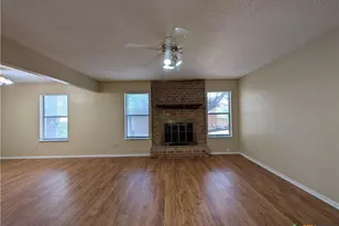 929 Ohio Ave, New Braunfels, TX 78130 - Photo 3