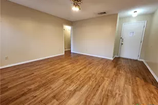 929 Ohio Ave, New Braunfels, TX 78130 - Photo 5
