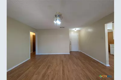 929 Ohio Avenue, New Braunfels, TX 78130 - Photo 5