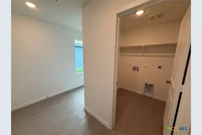 130 Pastar Falls, Seguin, TX 78155 - Photo 11