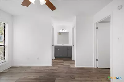 603 E Gonzales and 201 Pecan St Street, Yoakum, TX 77995 - Photo 17