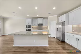 270 Belleview Dr, Belton, TX 76513 - Photo 5