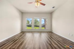 270 Belleview Dr, Belton, TX 76513 - Photo 13
