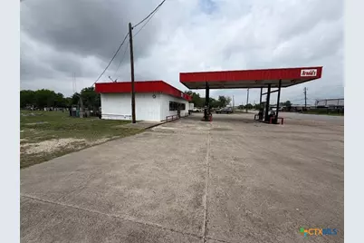 3011 S Laurent Street, Victoria, TX 77901 - Photo 7