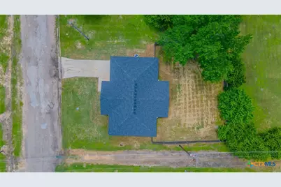 107 S Lexington Street, Holland, TX 76534 - Photo 29