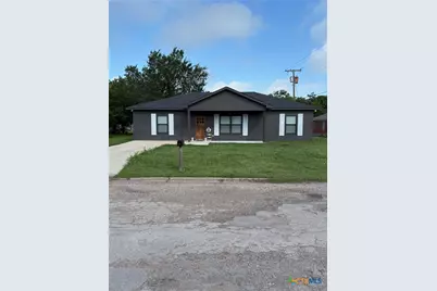 107 S Lexington Street, Holland, TX 76534 - Photo 1