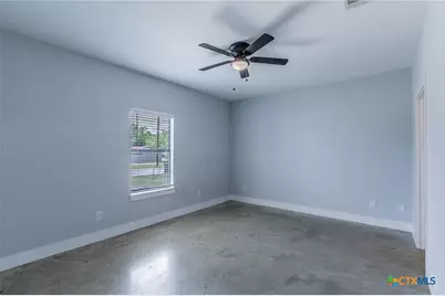 107 S Lexington Street, Holland, TX 76534 - Photo 11