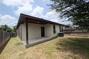 546 Creekside Frst, New Braunfels, TX 78130 - Photo 19