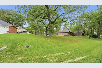 427 Las Brisas, Seguin, TX 78155 - Photo 3